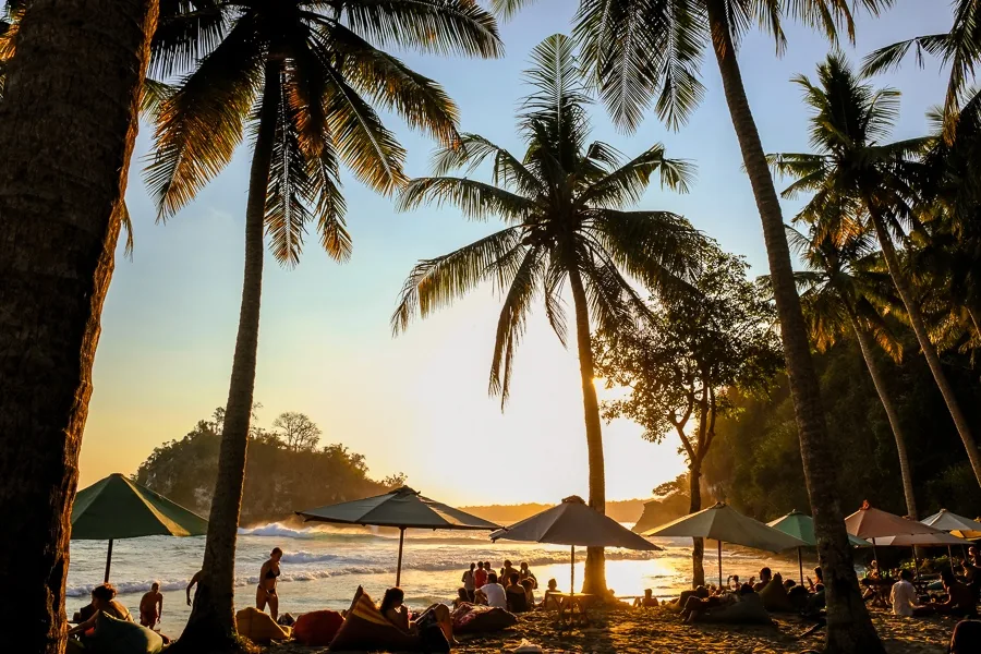 Crystal Bay Nusa Penida – Sunset Beach In Bali