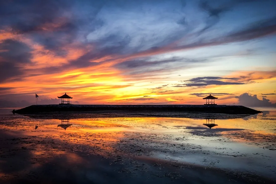 Sanur Beach Sunrise In Bali: Best Time & Photo Spots